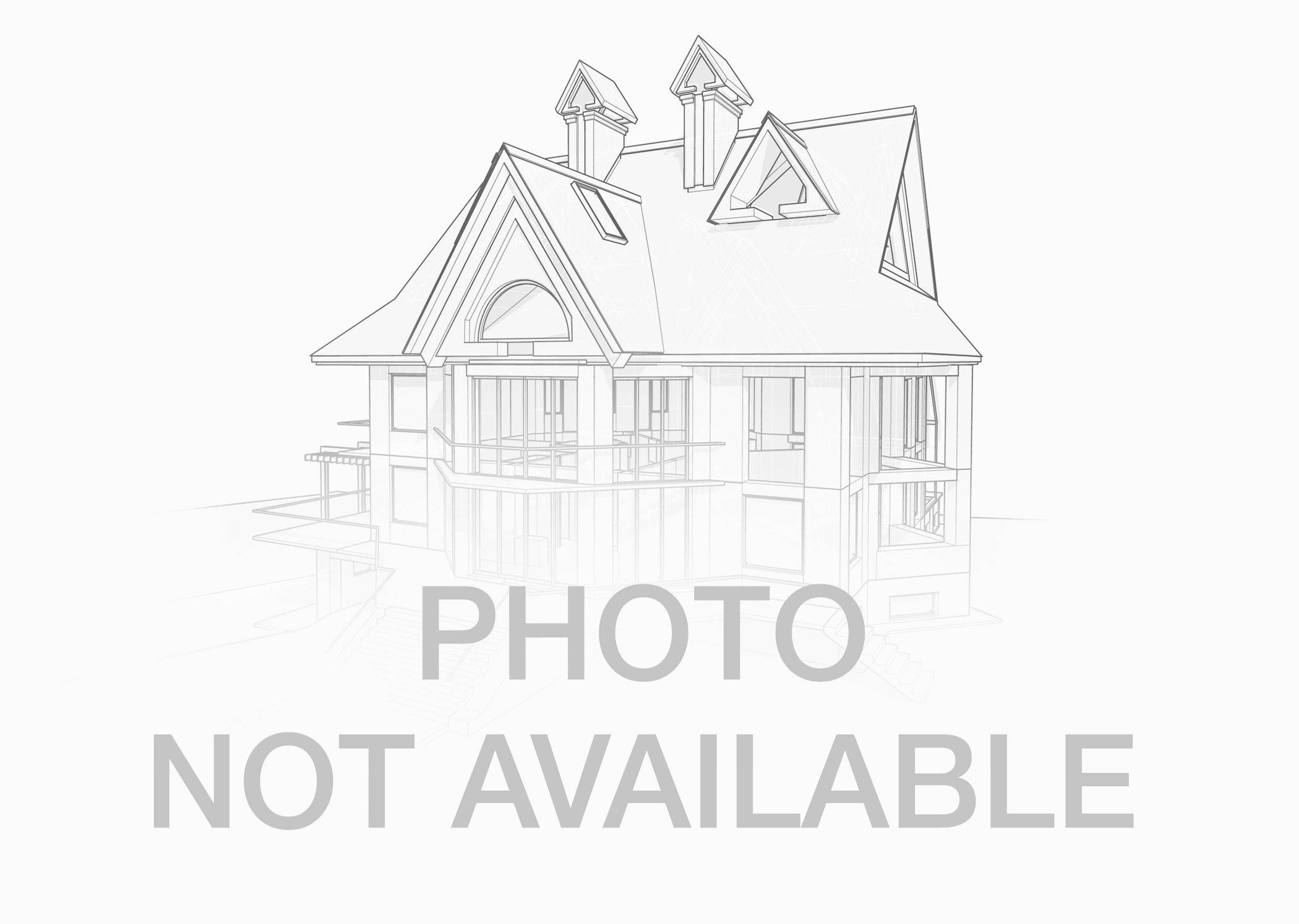 6401 Clarendon Hills Road